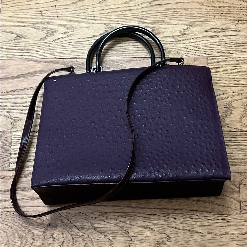 BARBARA MILANO CROC‎ EMBOSSED HANDBAG WITH DUSTBAG 4 COMPARTMENTS.
